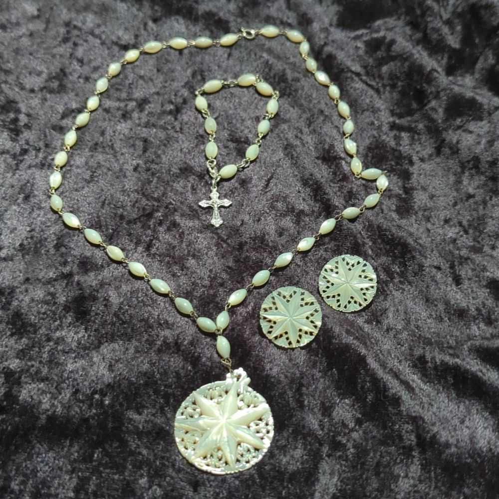 Unbranded Mother of Pearl Hand Carved Necklace, Bracelet & Earring Set Jeruselum